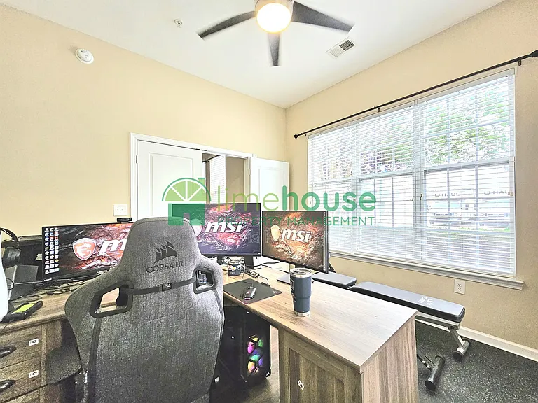 1400 Granby St #104 — Photo 16