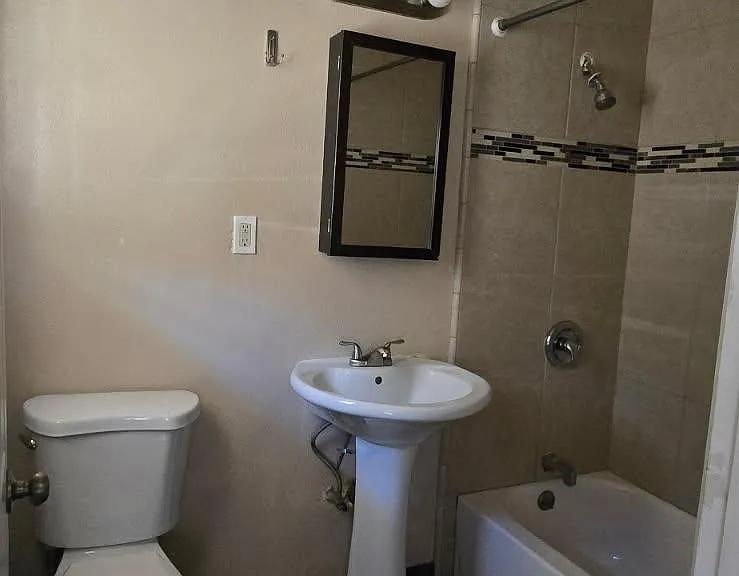 3373 E Clinton Ave #C — Photo 13