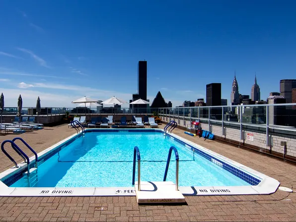 400 East 56th Street image 12 of 15