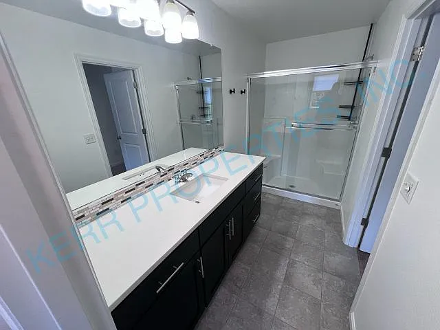 12996 SE 155th Ave — Photo 14