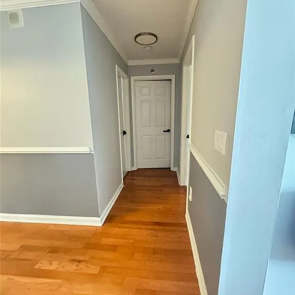 795 Hammond Dr #406 — Photo 5