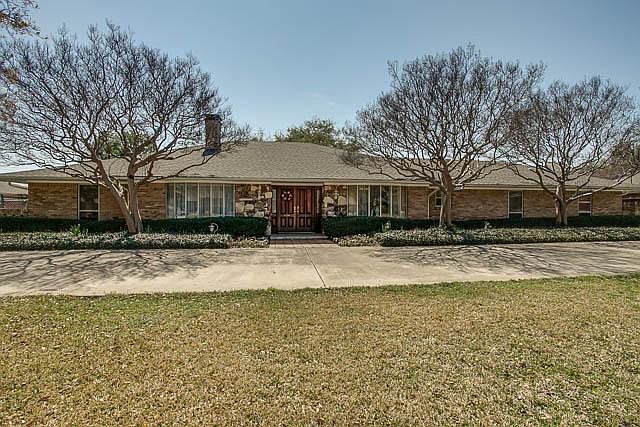 1st image of 4546 Laren Ln