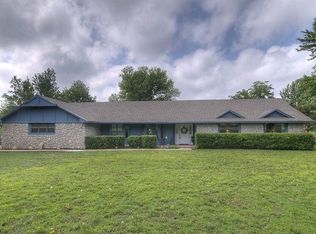 12060 Vest Dr, Claremore, OK 74017