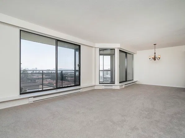 444 Lonsdale Ave #801, North Vancouver, BC V7M 3H5