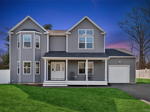 164 Chestnut Street, Mount Sinai, NY 11766