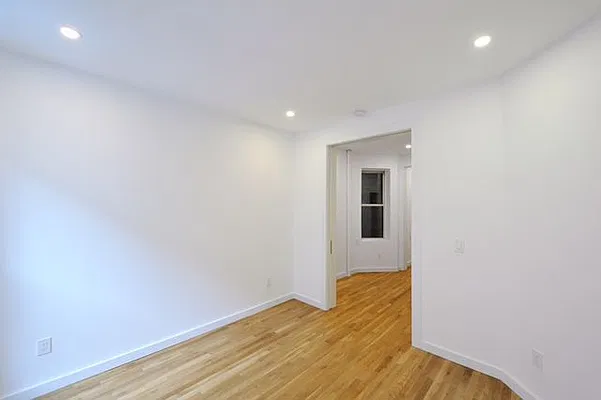 Rented by Aether Property Group | media 18