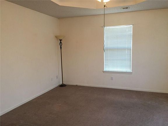 2nd image of 52 Holly Dr