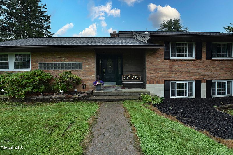 4th image of 144 Ashdown Road