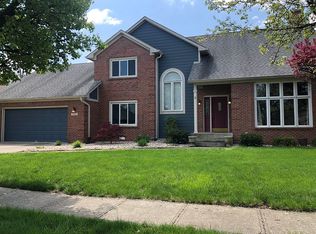 8045 Arrowhead Trl, Indianapolis, IN