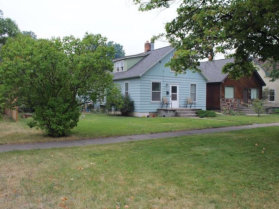 1st image of 634 Rollins St