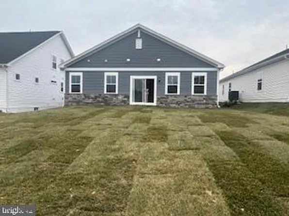 5373 Canyonlands St, White Plains, MD 20695