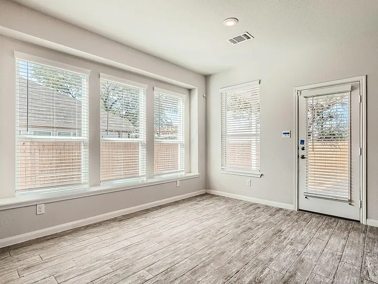 5442 Black Walnut — Photo 28