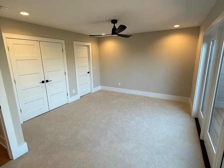 110 Frazier Ave — Photo 16