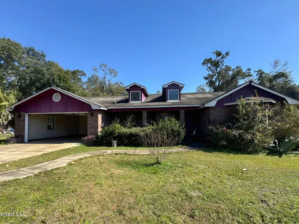 4724 Weems St, Moss Point, MS 39563