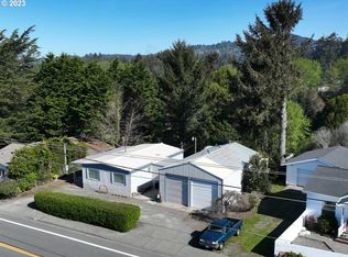 97939 W Benham Ln, Brookings, OR 97415