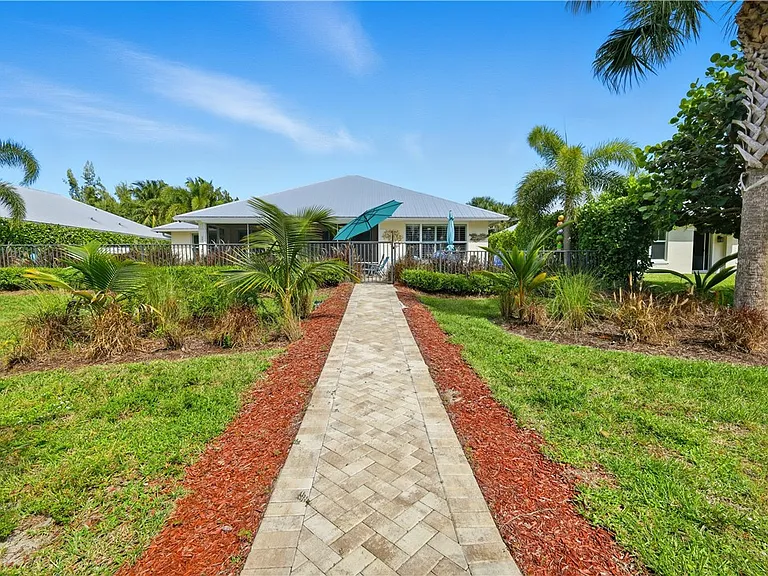 3929 Shoreside Dr — Photo 30