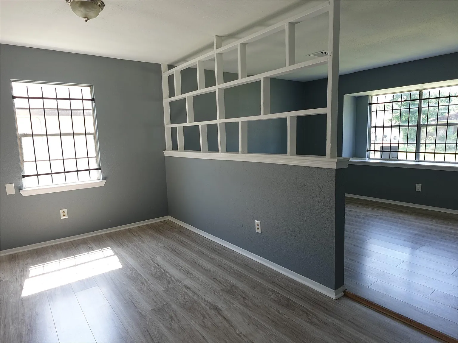 3 bed, 1.5 bath, 963 sqft, $1,500 — Photo 3