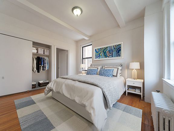 5th image of 244 W 72nd St #C7