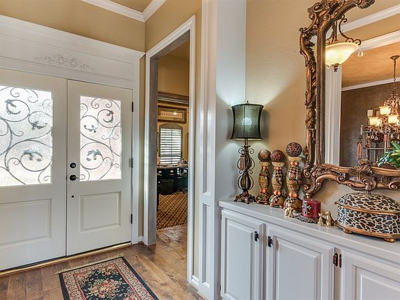 4th image of 701 Glenridge Dr
