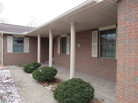 2nd image of 59795 Westwind Ln