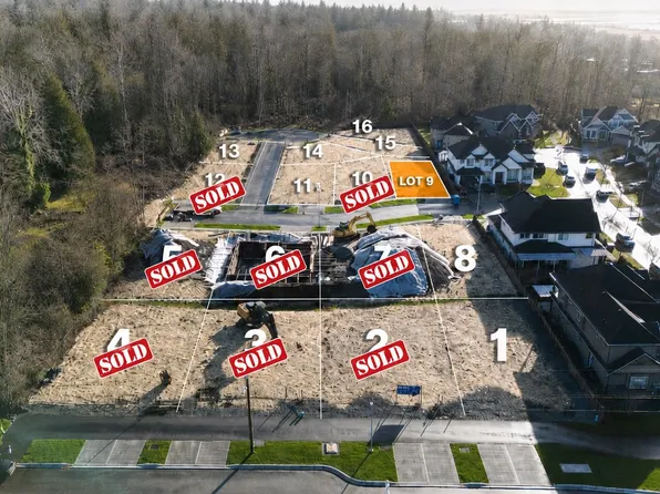 7662 156a St, Surrey, BC V3S 3P9