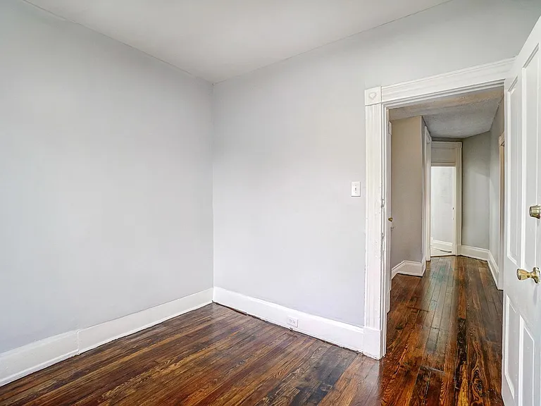 870 Rockdale Ave — Photo 31