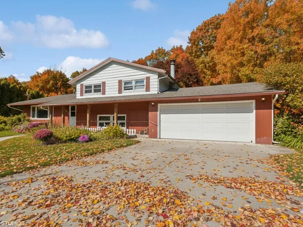 606 S 18th St, Chesterton, IN 46304