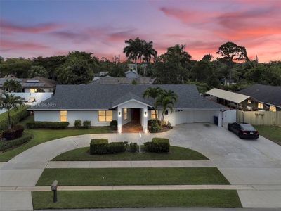 920 Briarwood Dr, Haverhill, FL, 33415