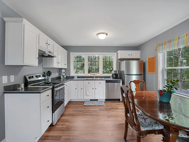 43 Marine Ave — Photo 7