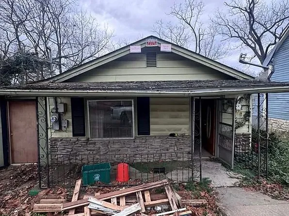 63 Wall St, Eureka Springs, AR 72632