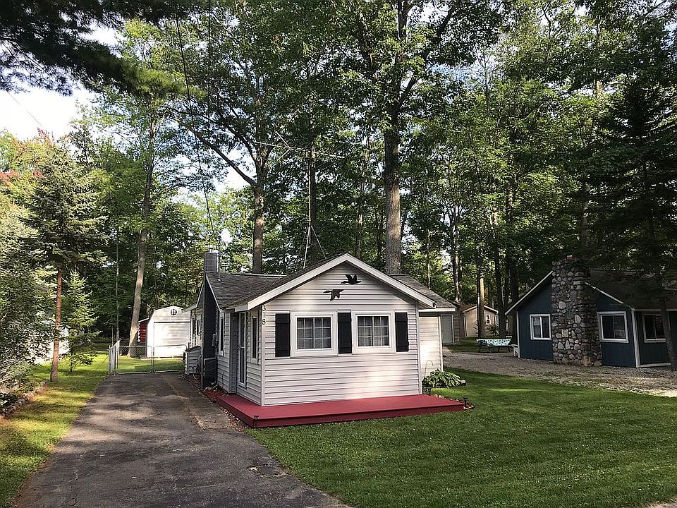 1st image of 318 Cottage Dr