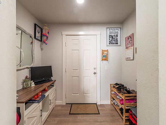 4th image of 130 S 7th St