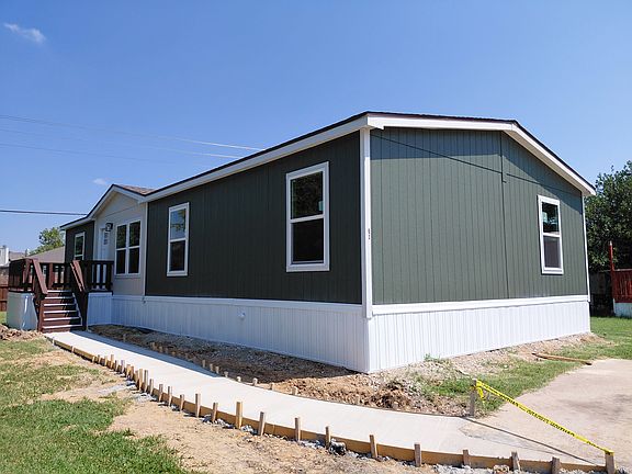 5th image of 1102 Alicia Ann Dr #63
