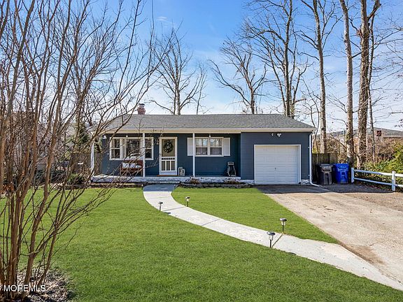 5th image of 701 Barberry Drive