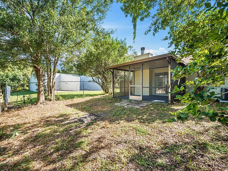 13060 Leverington St — Photo 23