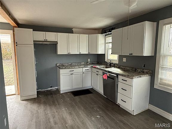 5th image of 701 E Rolla Rd