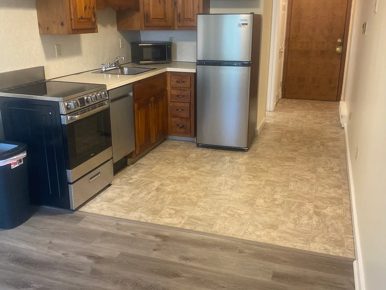 1 bed, 400 sqft, $1,400 — Photo 2