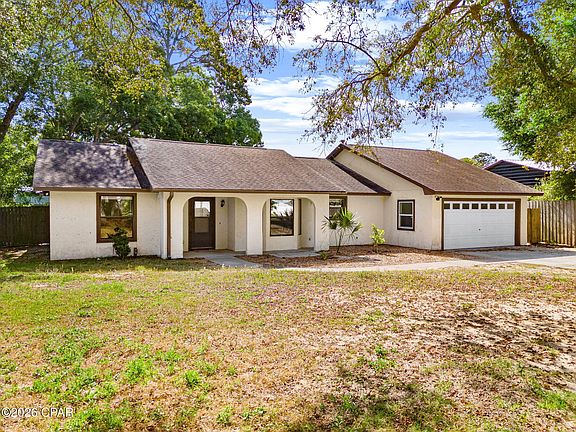 4th image of 902 Laurel Oak Ln