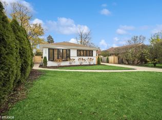 905 Park Plaine Ave, Park Ridge, IL 60068