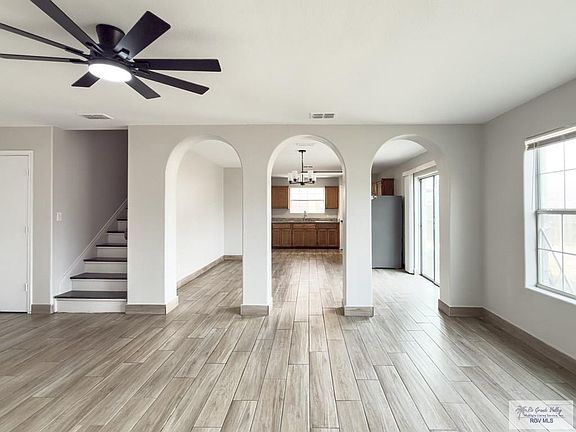 4th image of 2460 Munich St