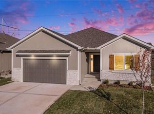 10101 N Oakland Ave, Kansas City, MO 64157