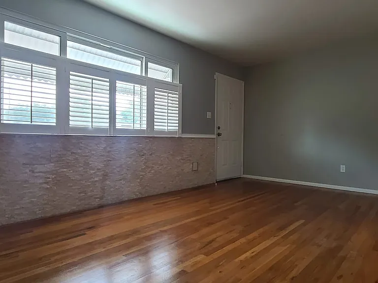 723 Kingsley Dr — Photo 10