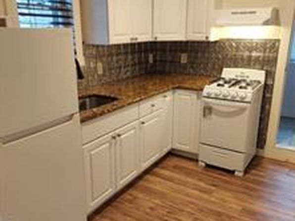 17 Rockland Ave APT 5