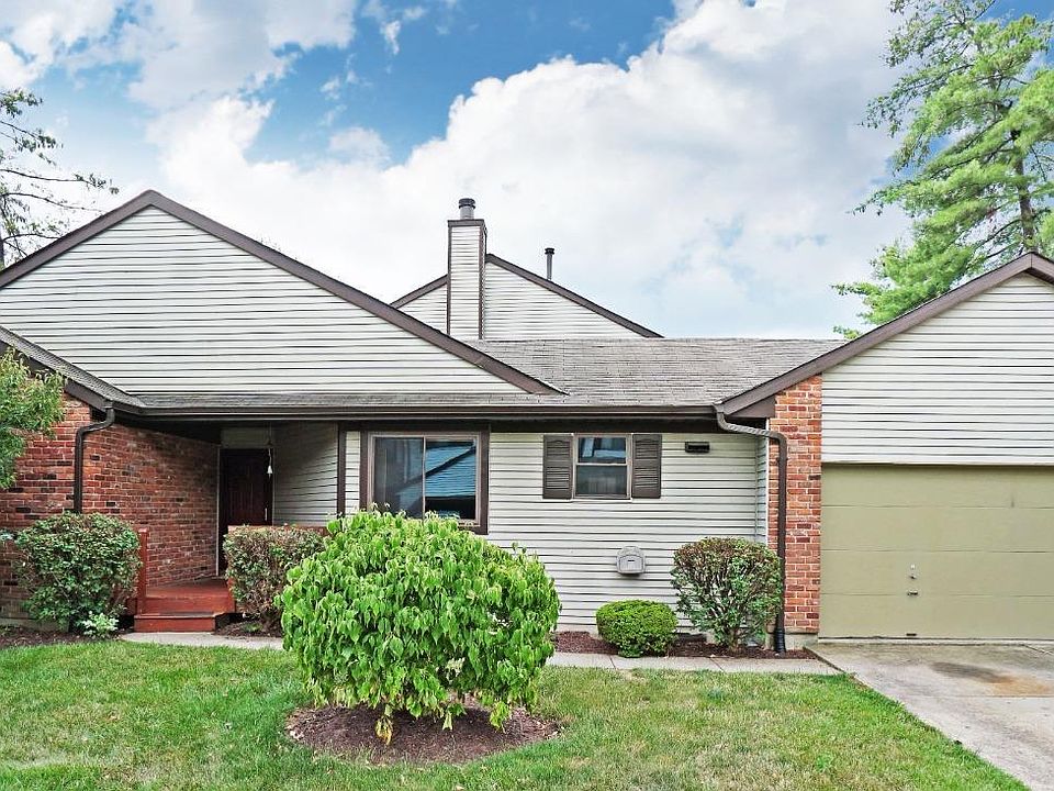 1st image of 213 Centerbury Ct