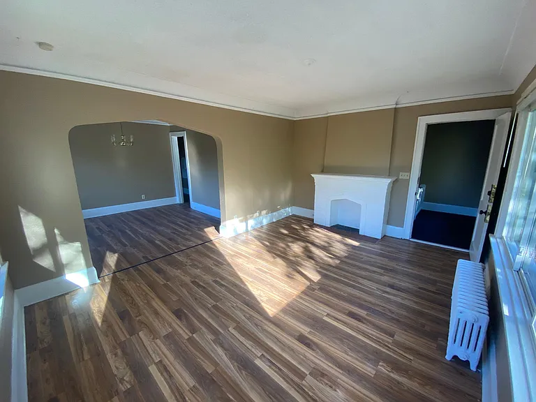 1703 Morgan Ave N — Photo 3