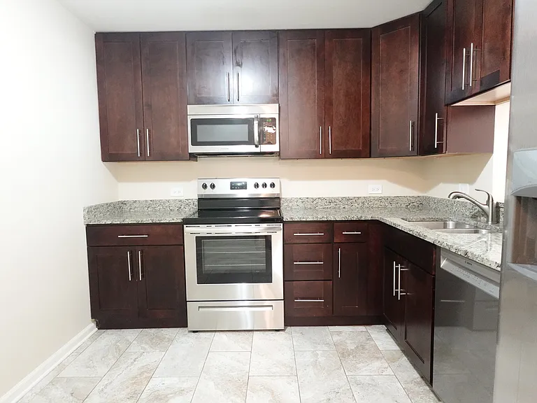 1265 N Sterling Ave #109 — Photo 9