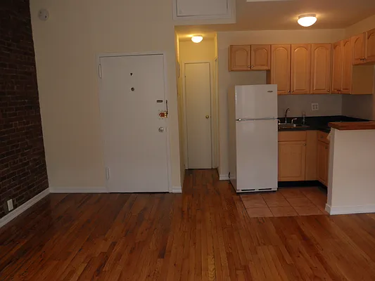 Rented by RV Realty | media 24