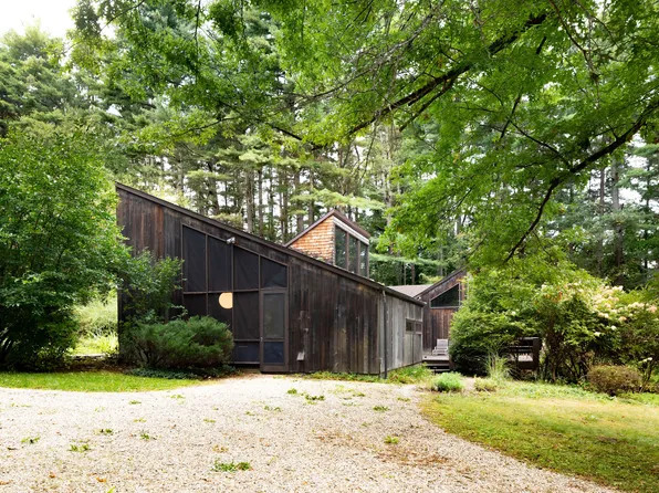 40 Canterbury Lane, Salisbury, CT 06039