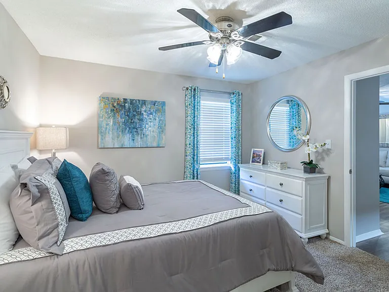 Kessler Point Apartment Homes — Photo 34