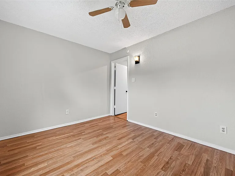 10419 Appleridge Dr — Photo 30